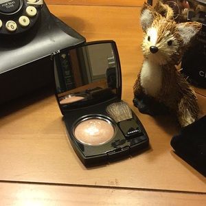 Chanel Highlighting blush